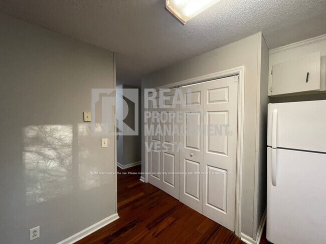 Foto del edificio - 307 Fox Tail Dr