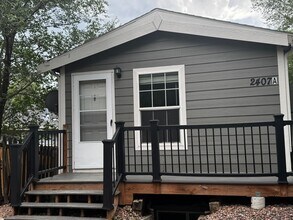Building Photo - 2407 W Cache La Poudre St