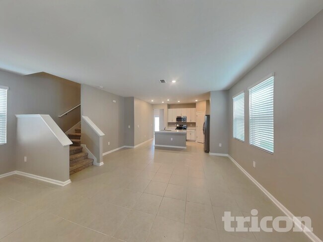 Building Photo - 728 Squire Ave