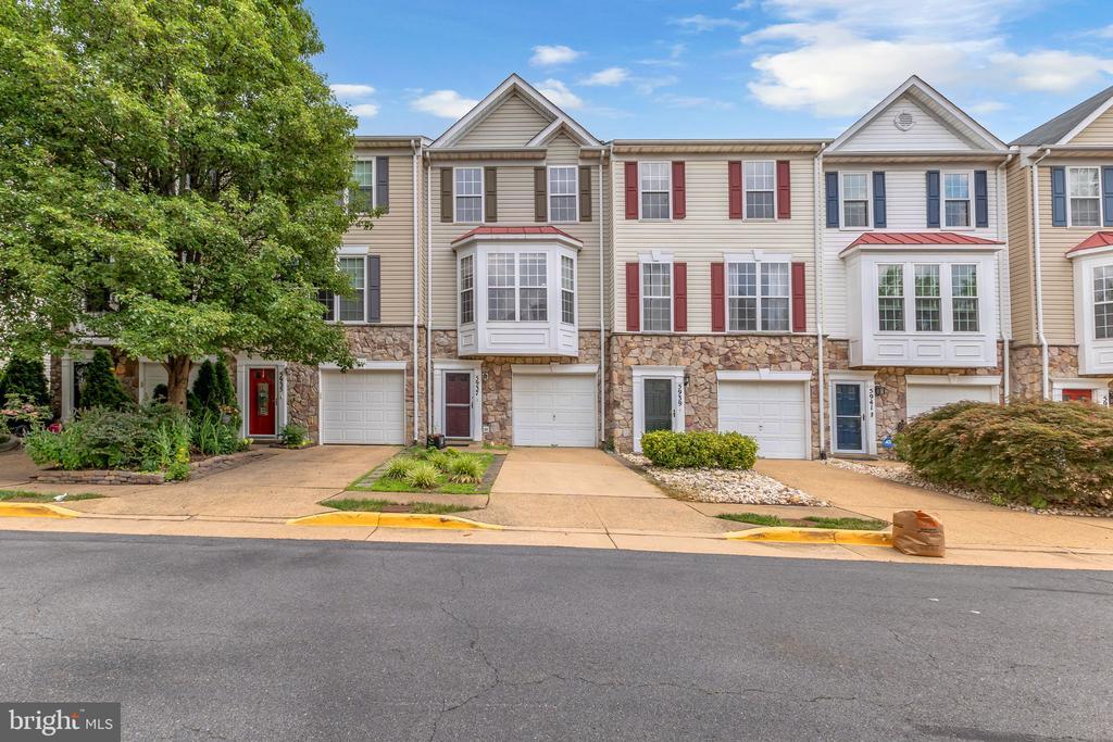 Foto principal - 5937 Kirkcaldy Ln