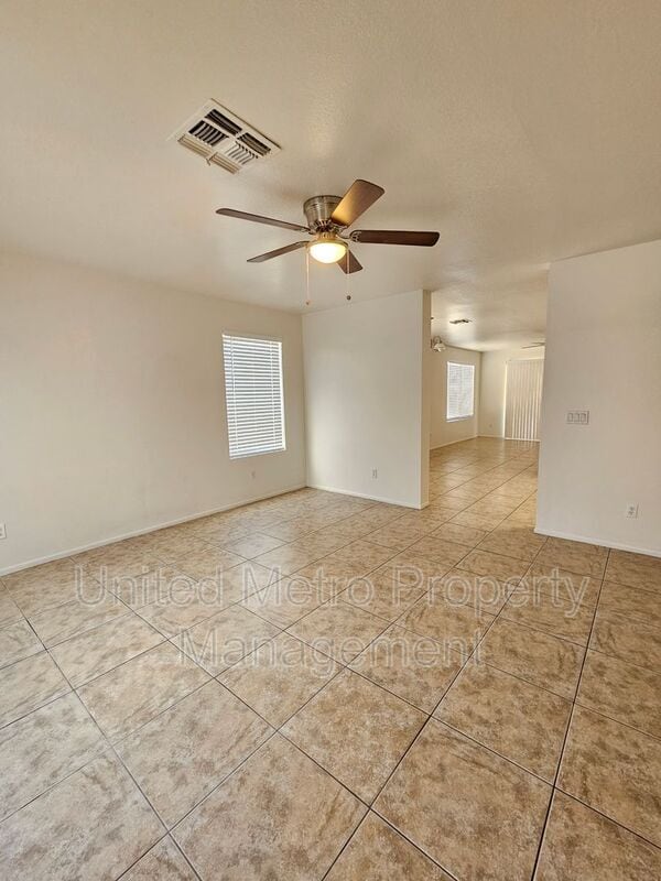 Building Photo - 8521 W Elm St