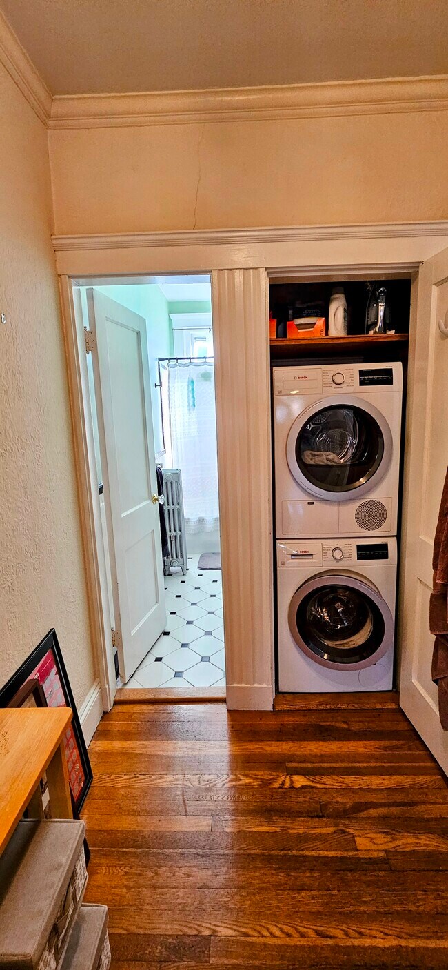 Foto del edificio - 52 Babcock St