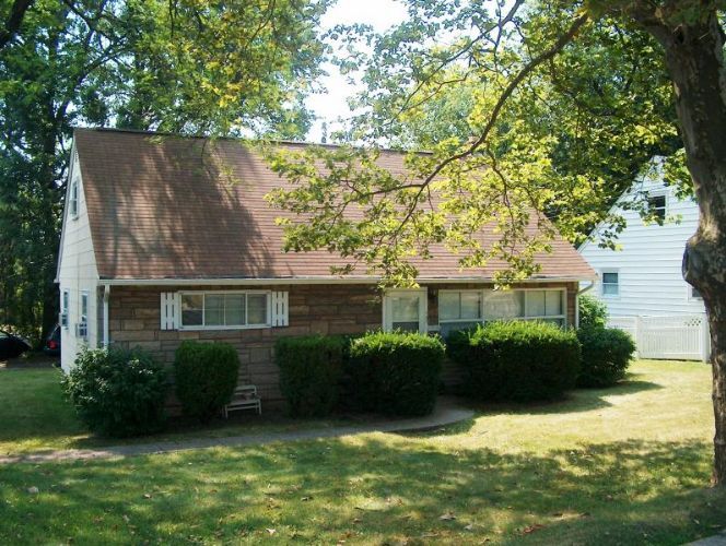 Primary Photo - 131 Stevens Ave