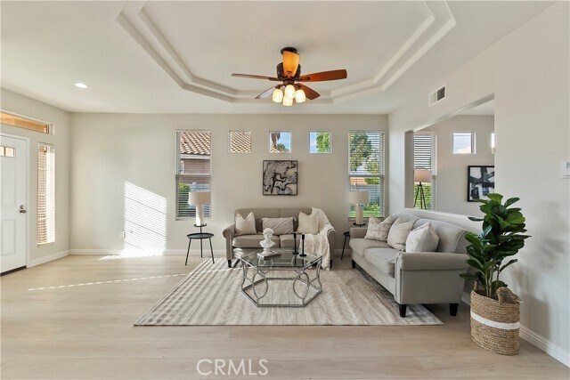 Foto del edificio - 1360 S Bay Hill Rd