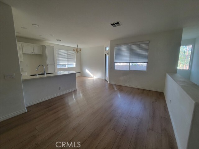 Foto del edificio - 17800 Olive Ct