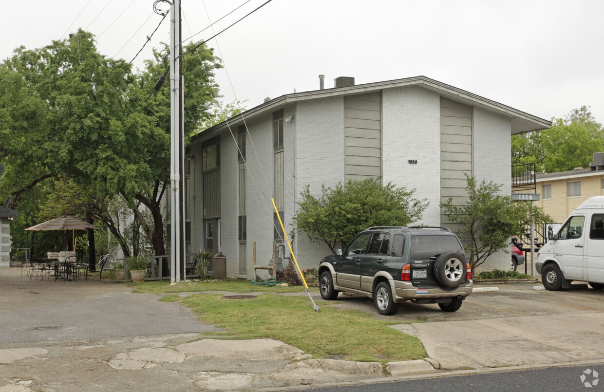 Foto del edificio - 1326 Lamar Square Dr