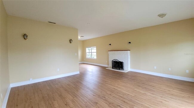 Foto del edificio - 200 Old Daytona Rd