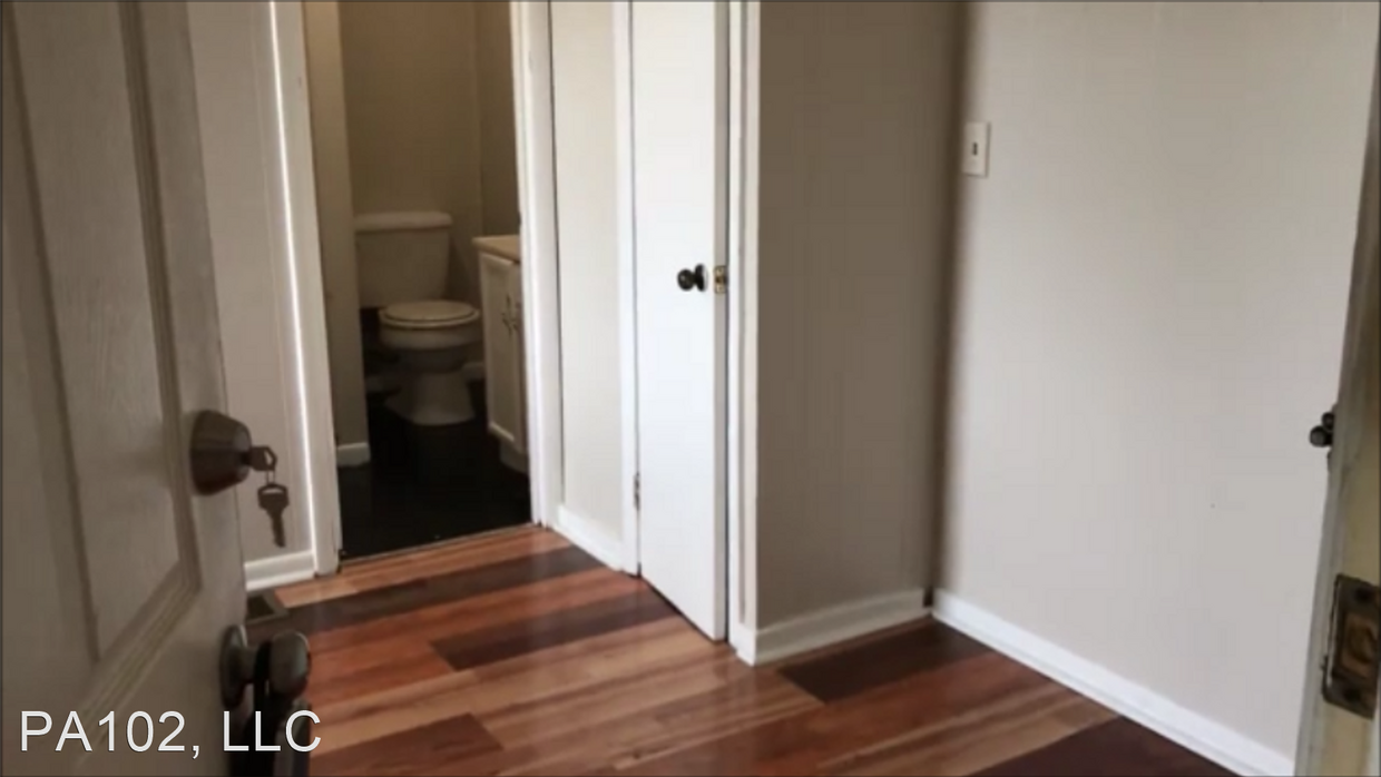 212 Washington St, Stanton, KY 40380 Room for Rent in Stanton, KY