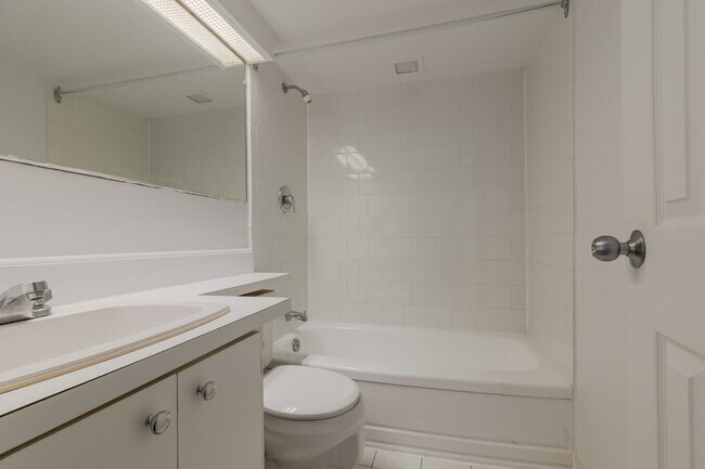 Photo du bâtiment - 1975 Maisonneuve Blvd W