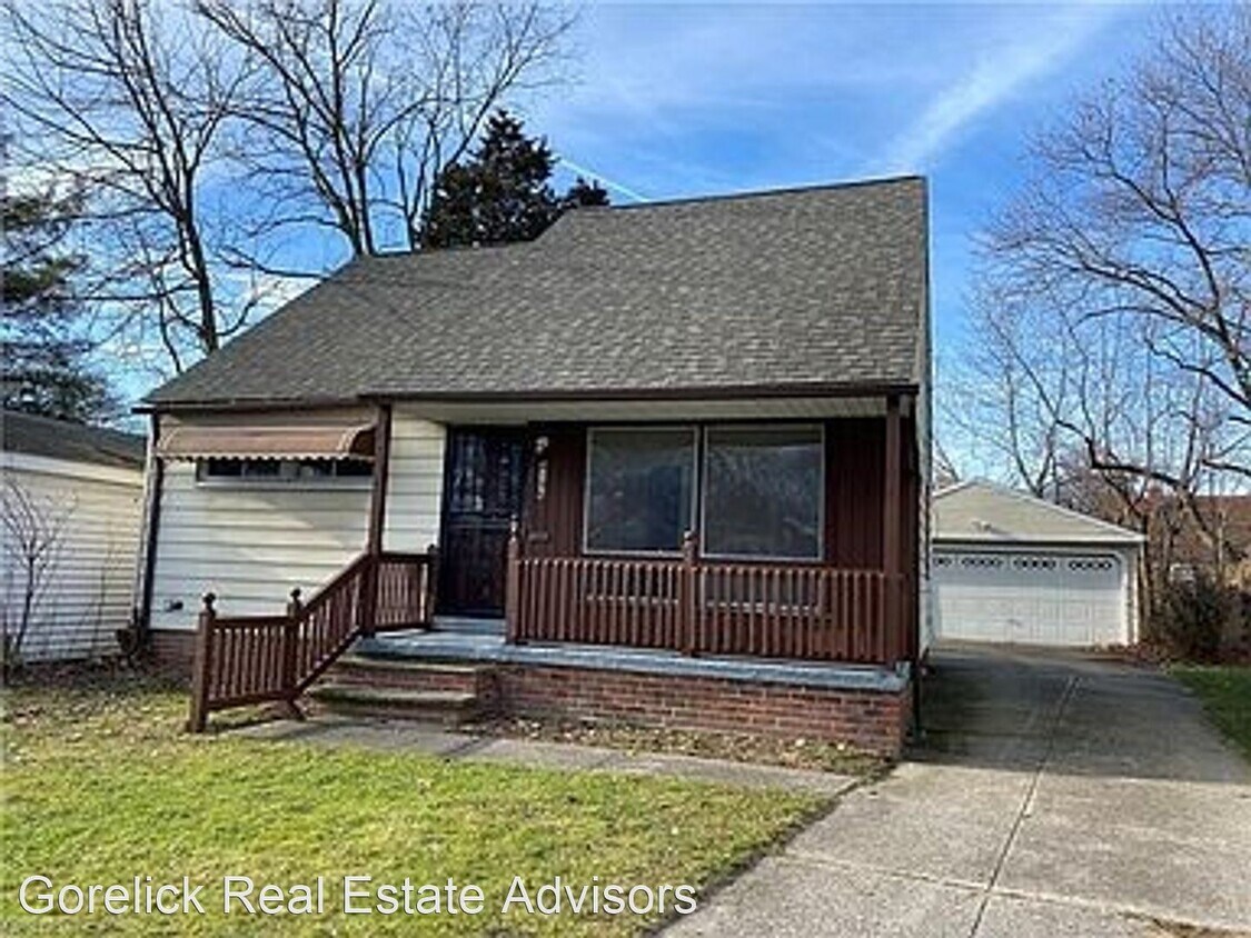 Primary Photo - 4 br, 1.5 bath House - 4196 E.148th Street