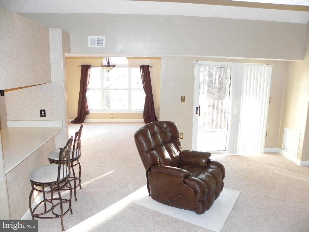 Foto principal - 6800 St Ignatius Dr