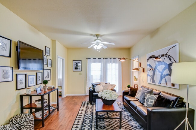 Spacious Living Area - The Chelsea Apartments