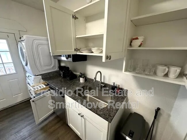 Building Photo - 1985 S 200 E