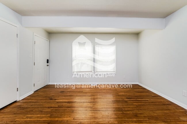 Building Photo - 670 Stoneykirk Dr