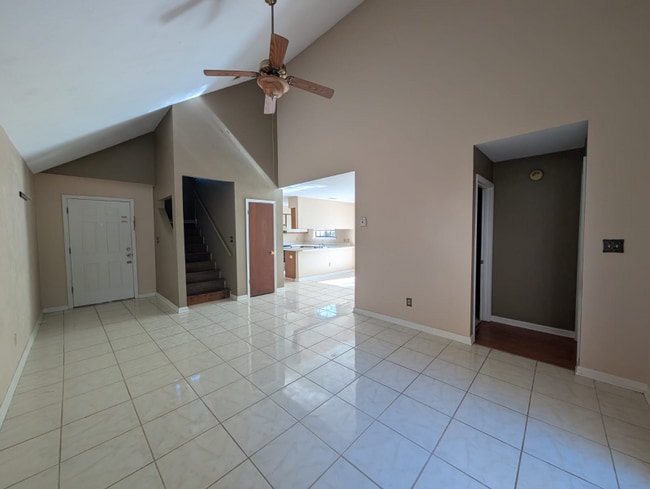 Foto del edificio - 1736 Augustine Pl