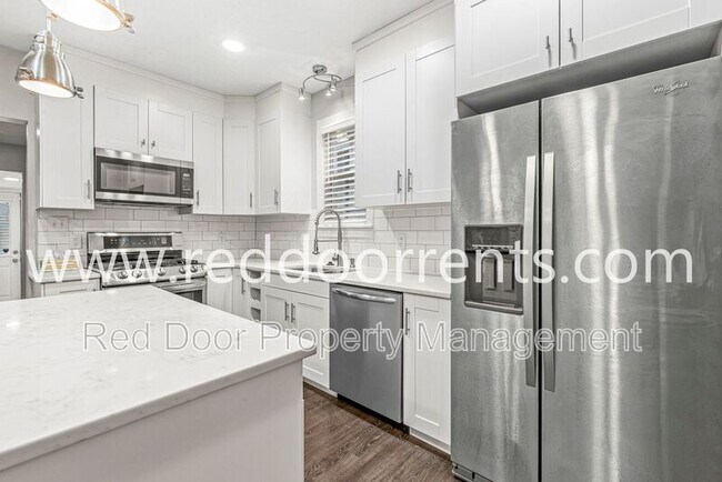 Foto del edificio - 2028 Hoyt Ave