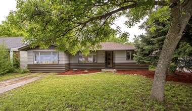 Building Photo - 1140 W Myrtle St