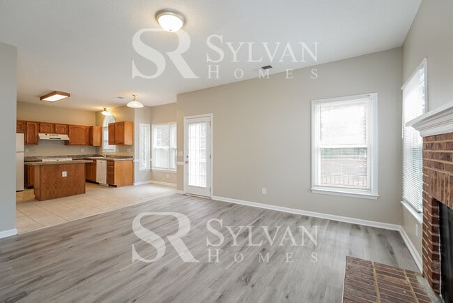 Foto del edificio - Prepare to be impressed by this 4 bedroom, 2.5 bathroom home