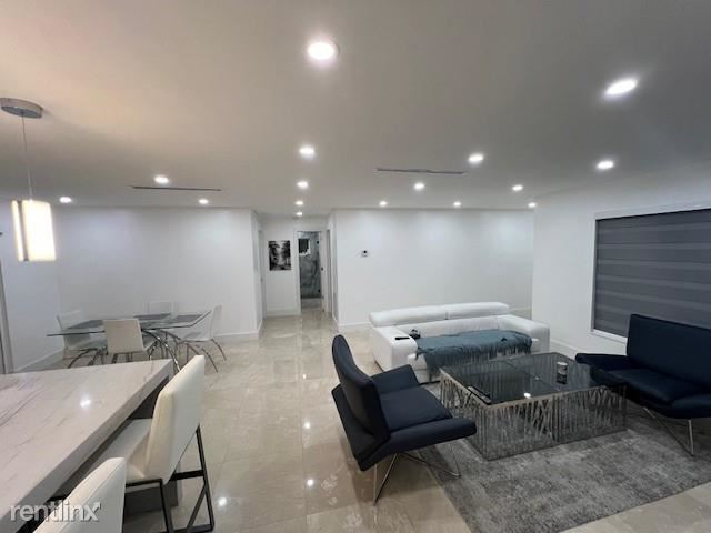 Foto del edificio - 4 br, 3.5 bath House - 2900 SW 16th St