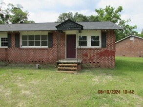 Building Photo - 217 Highland Ave