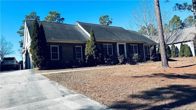 Building Photo - 298 Chestnut Dr