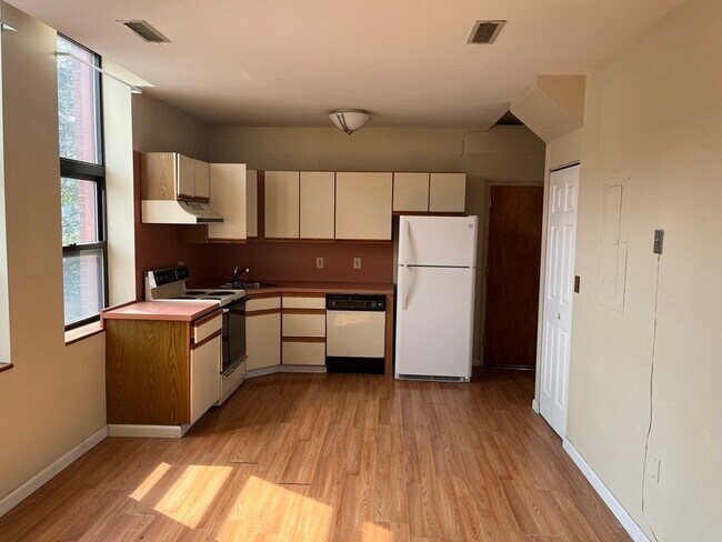 Foto del edificio - 484 E 4th St