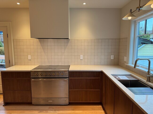 Foto del edificio - 2034 SE 28th Pl