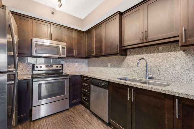 Kitchen - King Street Towers - Student Living