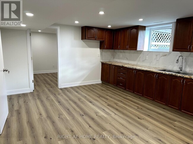 Building Photo - 4497 Solina Rd