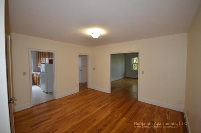 Building Photo - 480 Belmont St