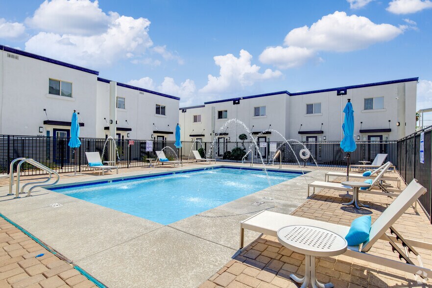 The Sophia - 3212 N 70th St Scottsdale, AZ 85251 | Apartments.com