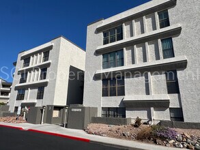Building Photo - 5110 N 31st Way
