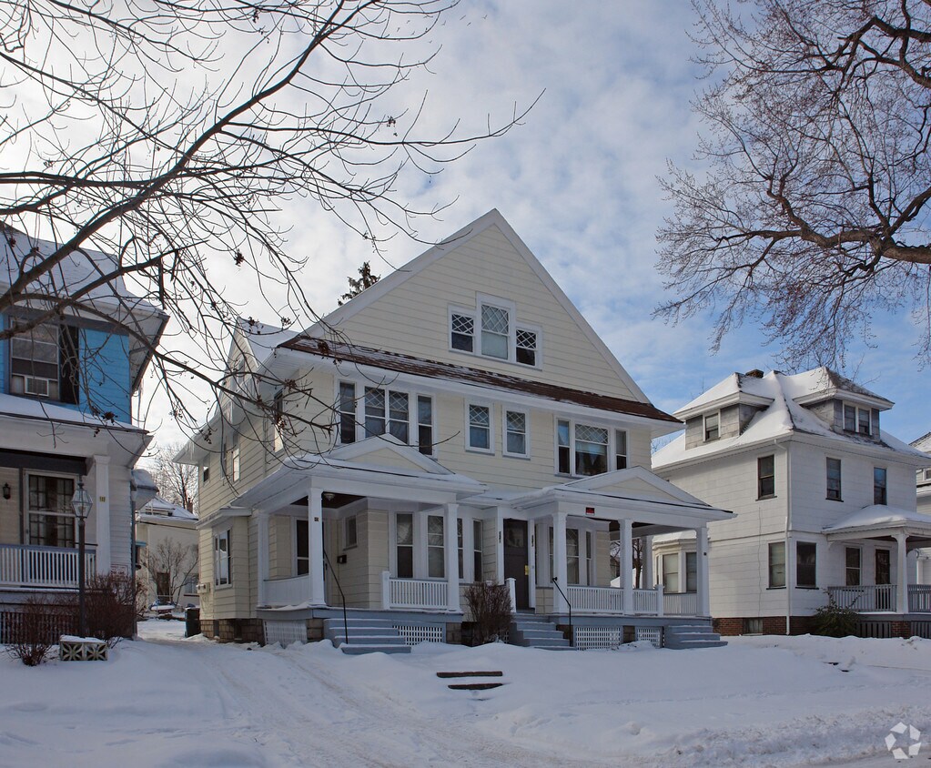 Primary Photo - 119-125 Electric Ave