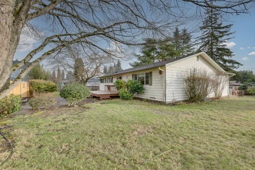 Photo - Newly Remodeled Rambler in Lynnwood with Giant Back Yard! House