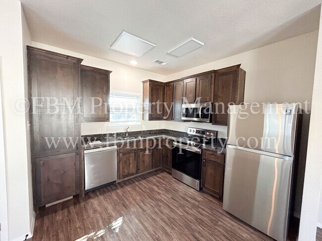 Foto del edificio - 820 Rose St