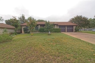 Building Photo - 400 Deepwood Dr