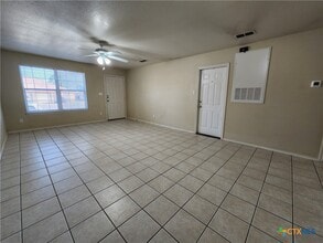 Building Photo - 1146 Misty Acres Dr
