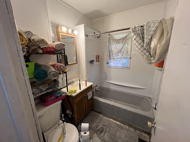 Foto del edificio - 549 N Dunham St