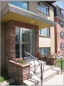 Primary Photo - South York St. Apartments
