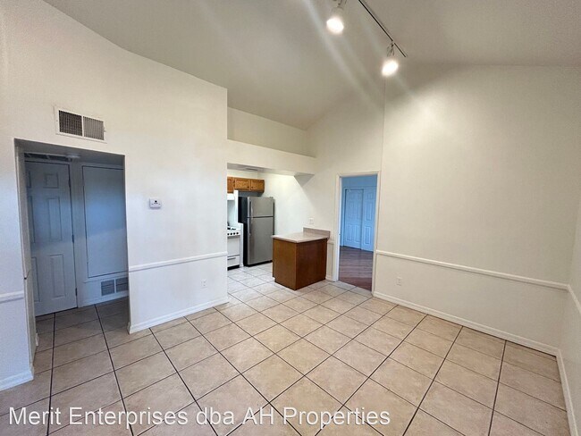 Foto del edificio - 2 br, 1 bath House - 336 W CULVER ST #3