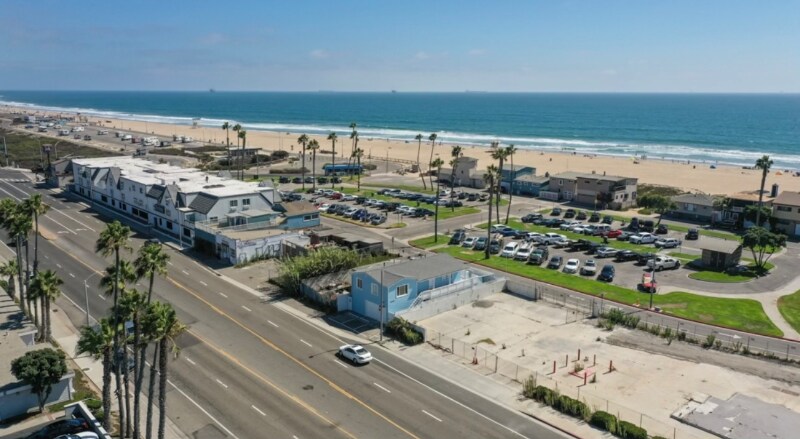 Primary Photo - 17165 Pacific Coast Hwy