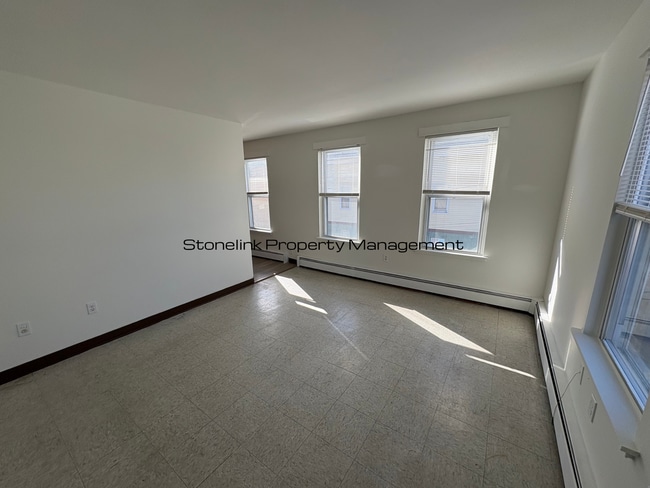 Foto del edificio - 220 Cross St