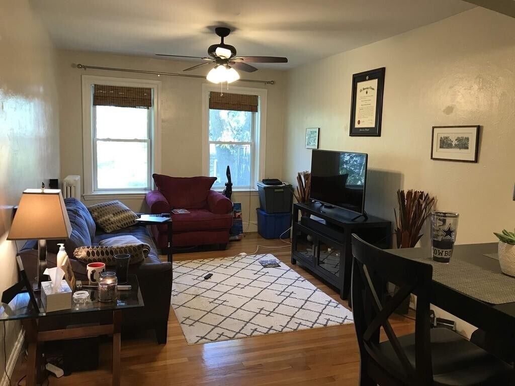 Foto del edificio - 1665 Commonwealth Ave