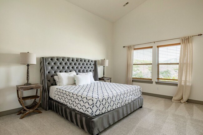 Foto del edificio - 1490 W Alpine Ave