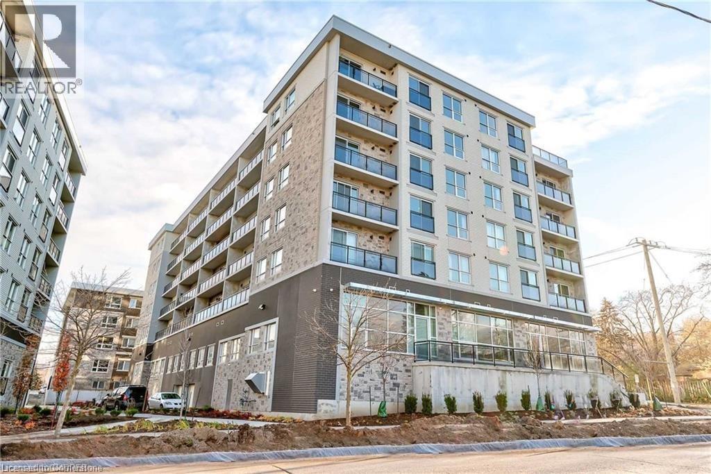 Photo principale - 275 Larch St