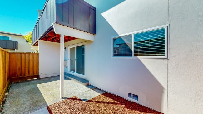 Patio - Sonoma Park Apartments