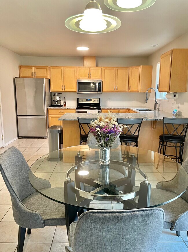 Kitchen/Dining - 1900 Northwood Rd