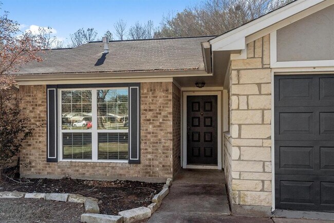 Building Photo - 2615 Blue Mist Dr
