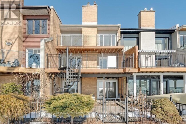 Building Photo - 2082 Waters Edge Dr