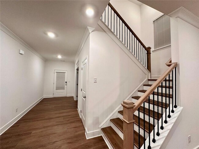 Building Photo - 537 Hyde Rdg Trl